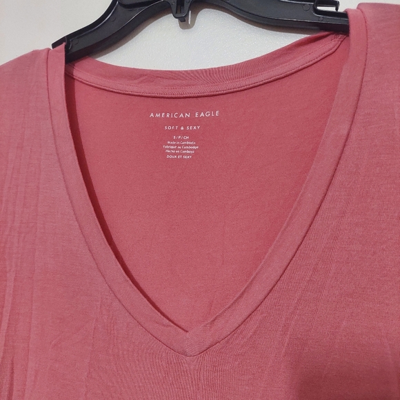 American Eagle Outfitters Women's Pink V-Neck Top Soft & Sexy Oversized - Picture 2 of 7